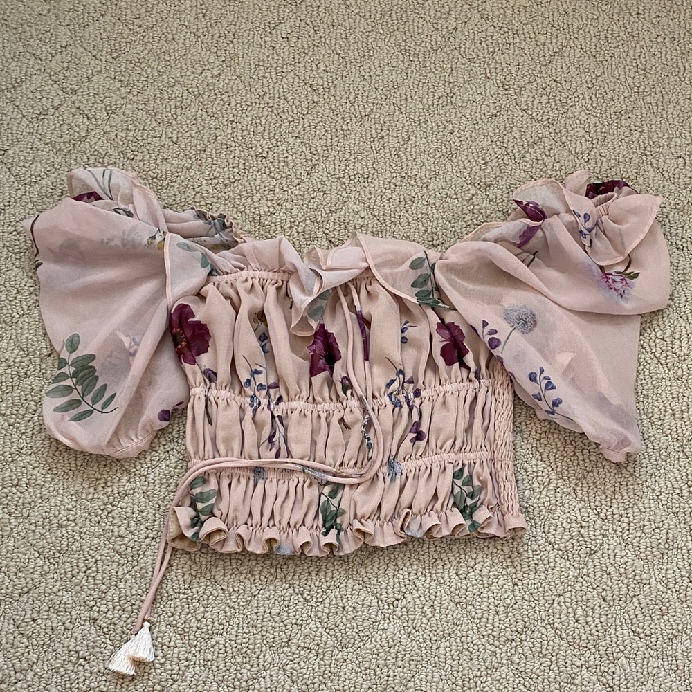Floral crop top blouse